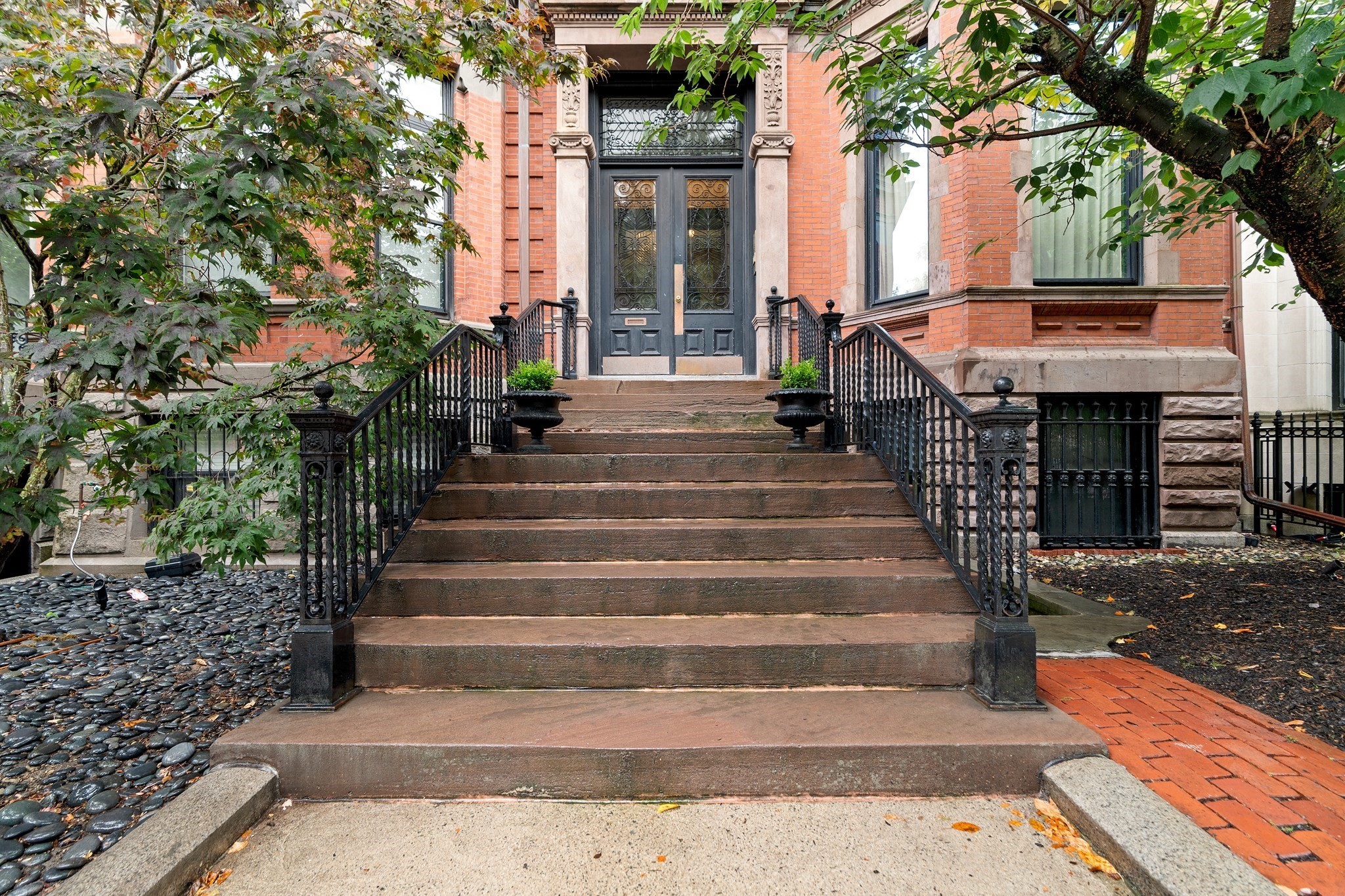 302 Commonwealth Ave # C Property Photo 18