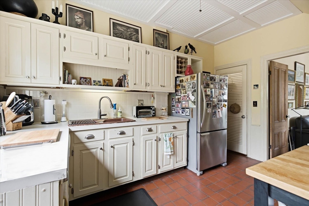 1 Olive Street Property Photo 13