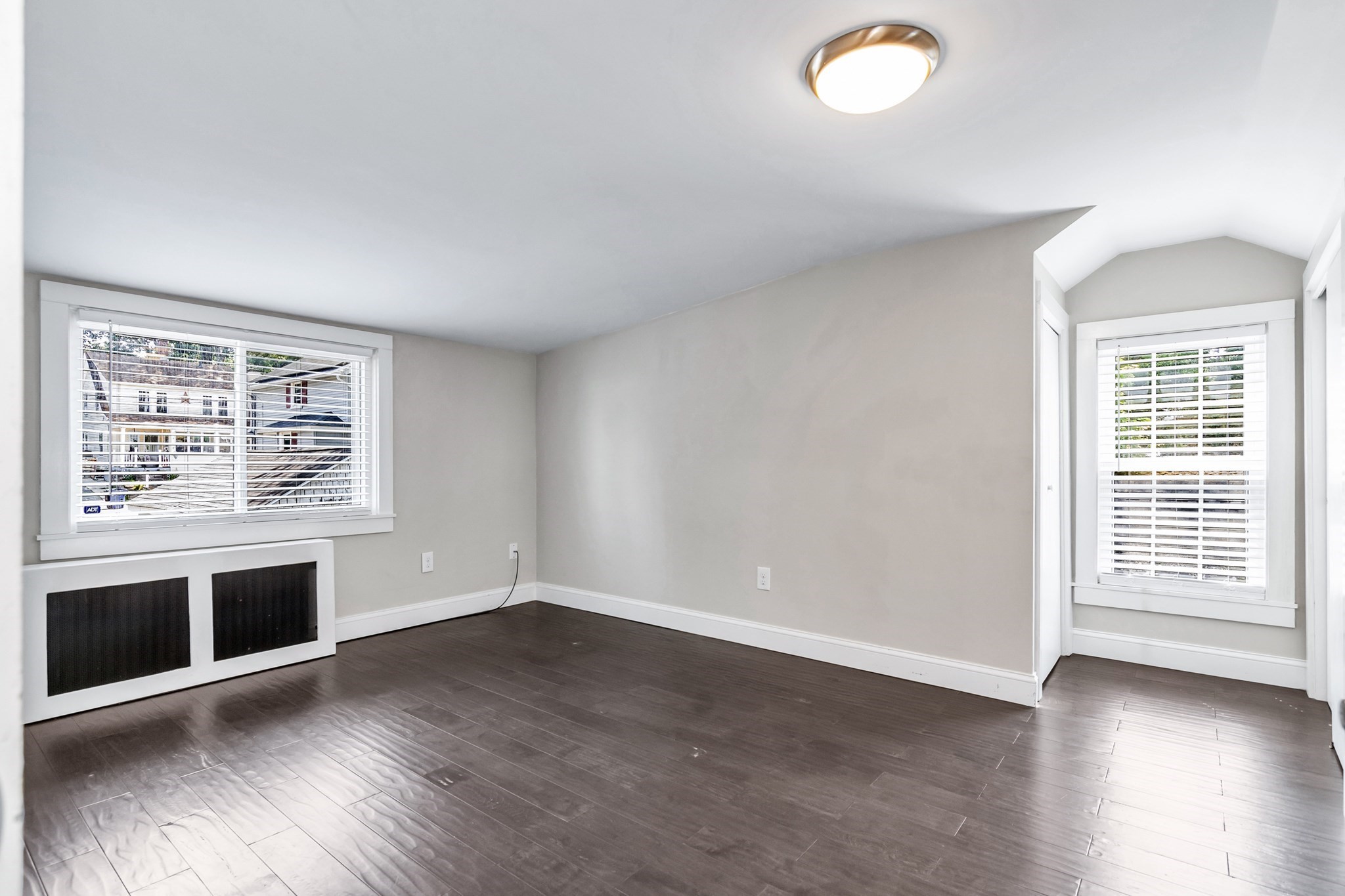 90 Gilbert St Property Photo 27