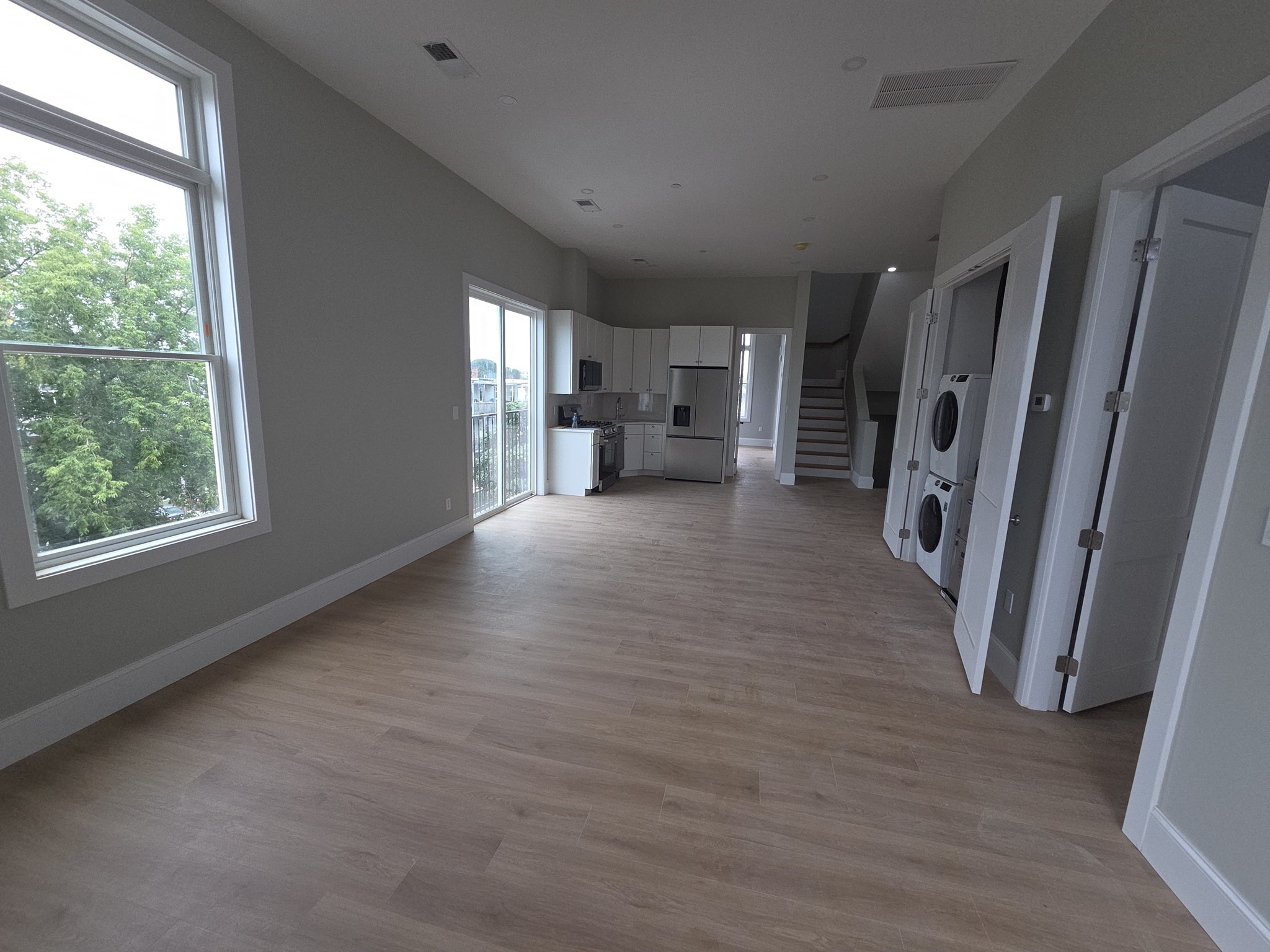 7 Thornley Street # 3 Property Photo 3