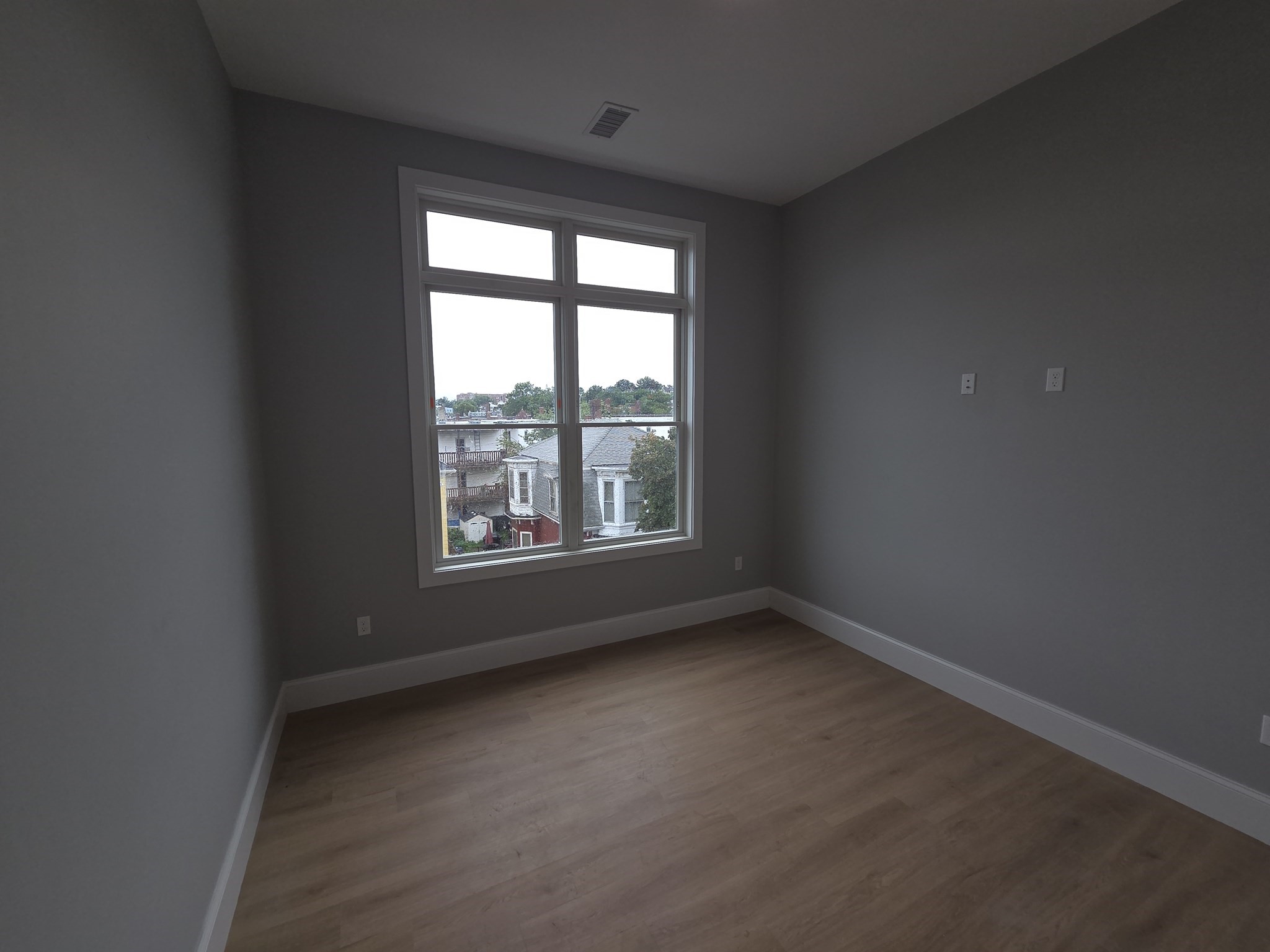 7 Thornley Street # 3 Property Photo 9