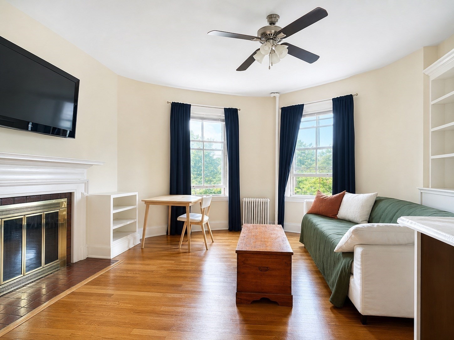 244 Beacon St # 3c Property Photo 5