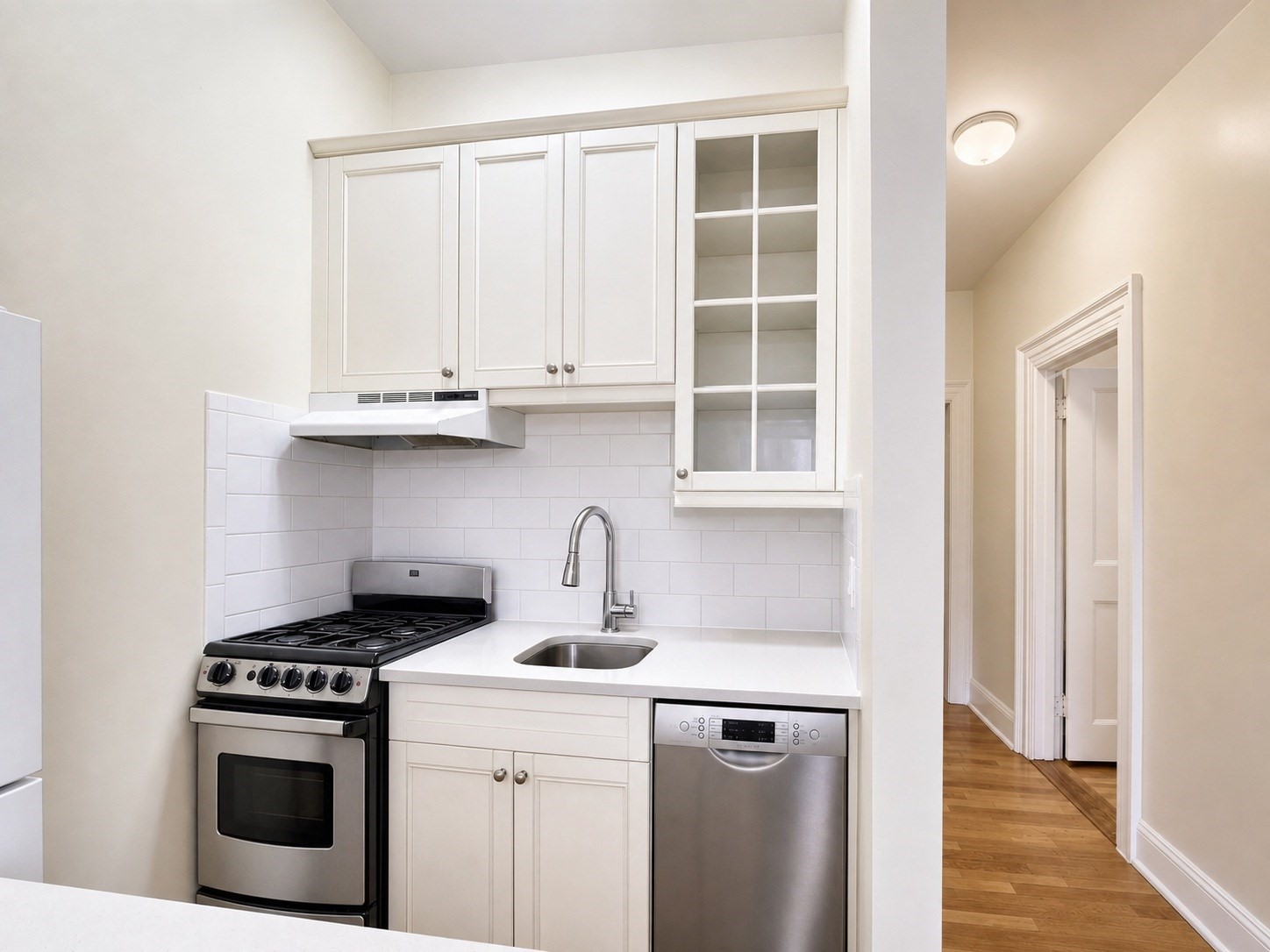 244 Beacon St # 3c Property Photo 11