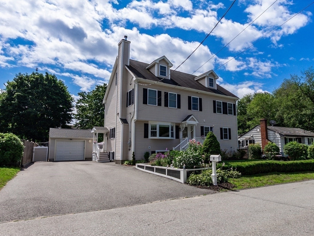 4 Heritage Drive