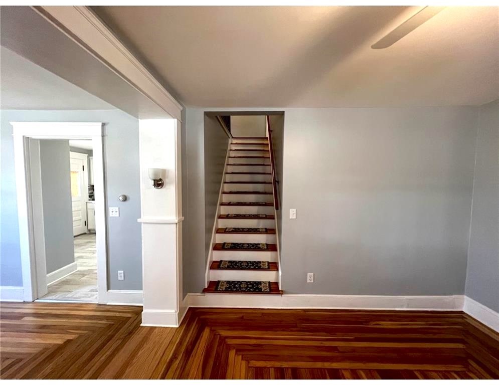348 Market St Property Photo 8