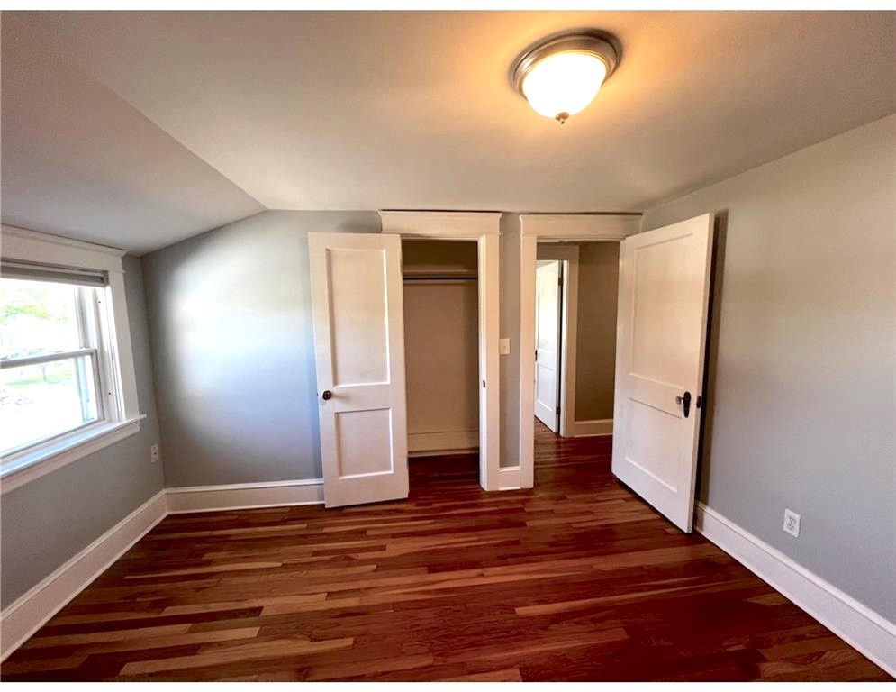 348 Market St Property Photo 9
