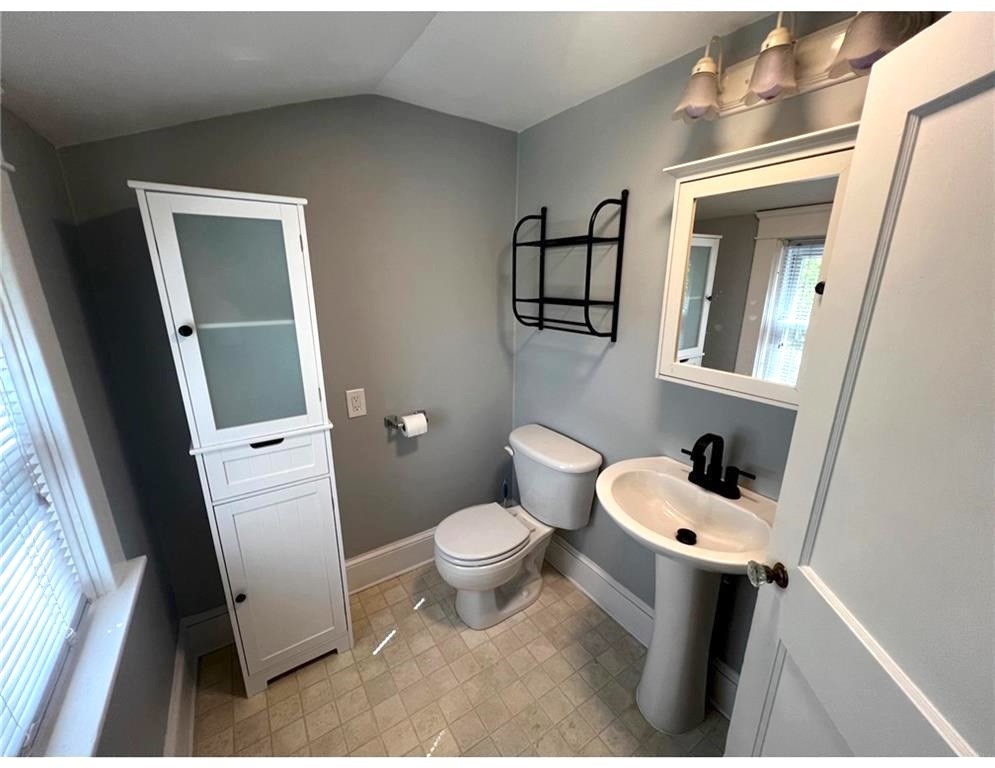 348 Market St Property Photo 13