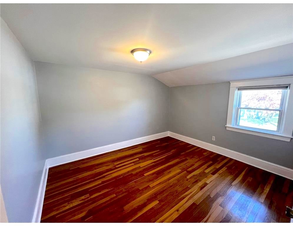 348 Market St Property Photo 14