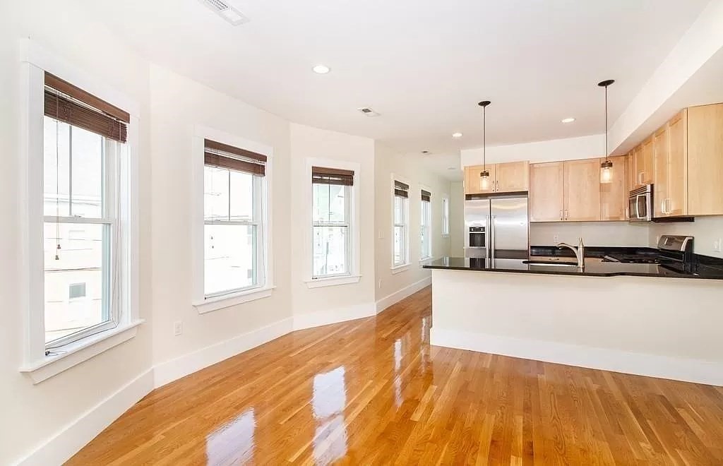15 Harvest St # 2 Property Photo 2