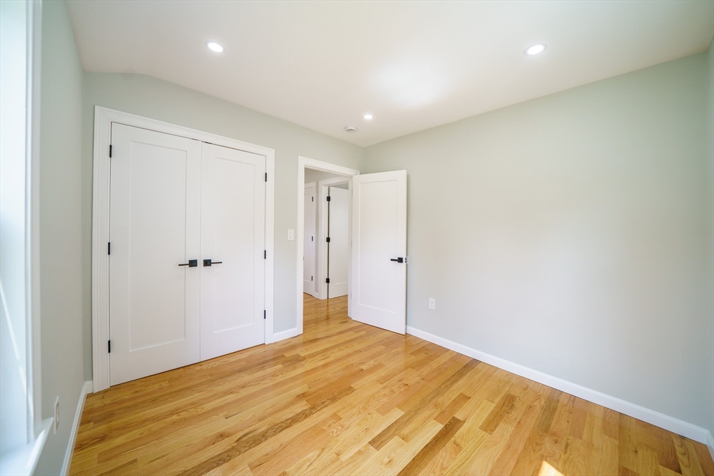 124 Magoun Ave Property Photo 20