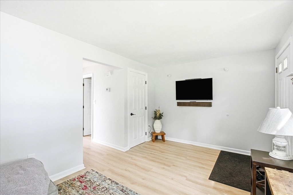 12 Lydon Ln # C2 Property Photo 5