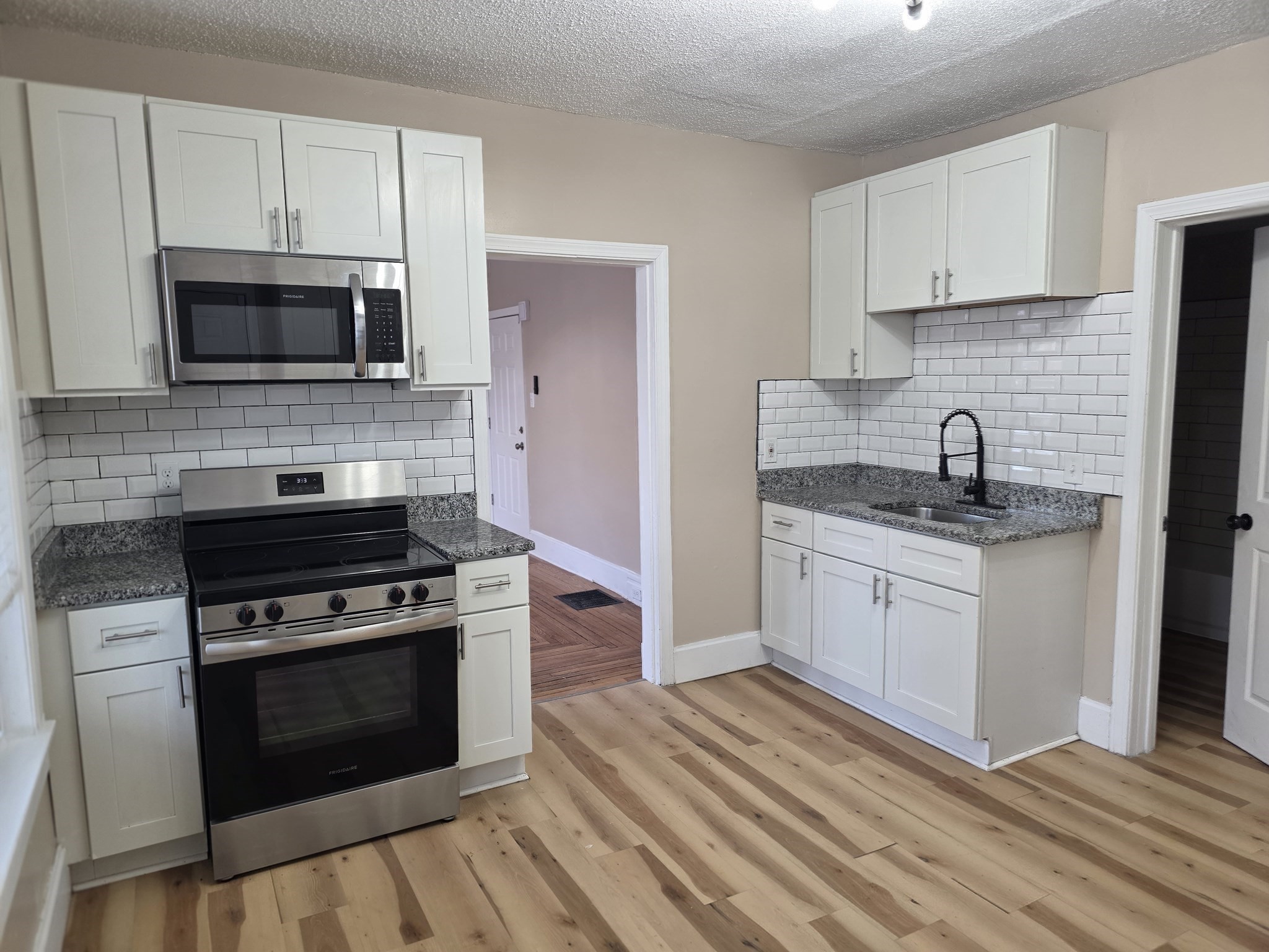 184 King St Property Photo 7