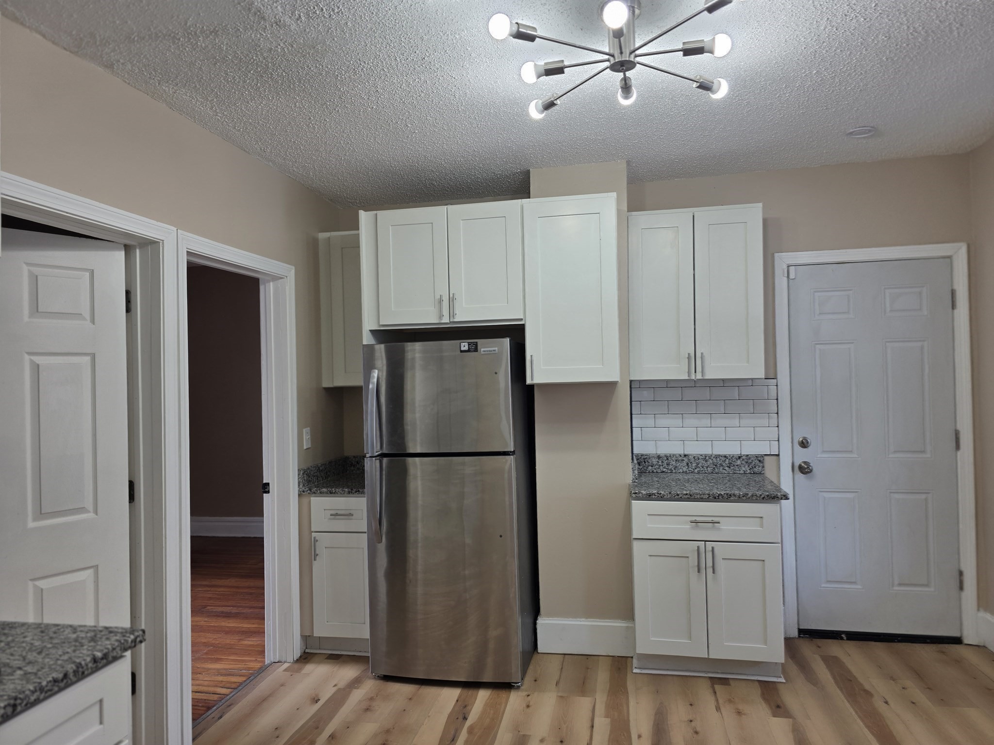 184 King St Property Photo 9