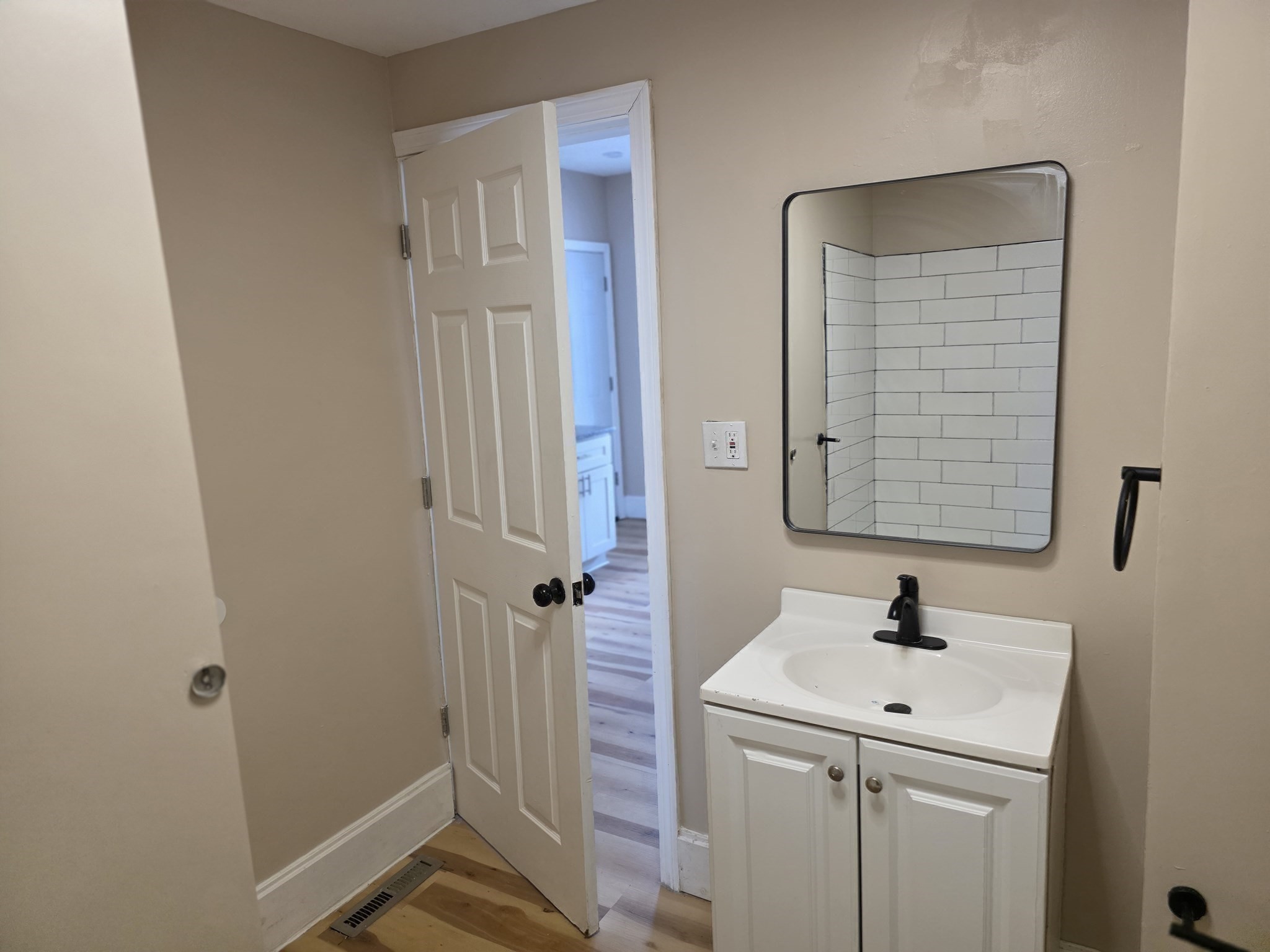 184 King St Property Photo 15