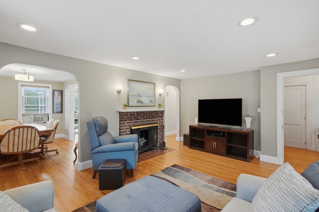 269 Lynn Street Property Photo 9