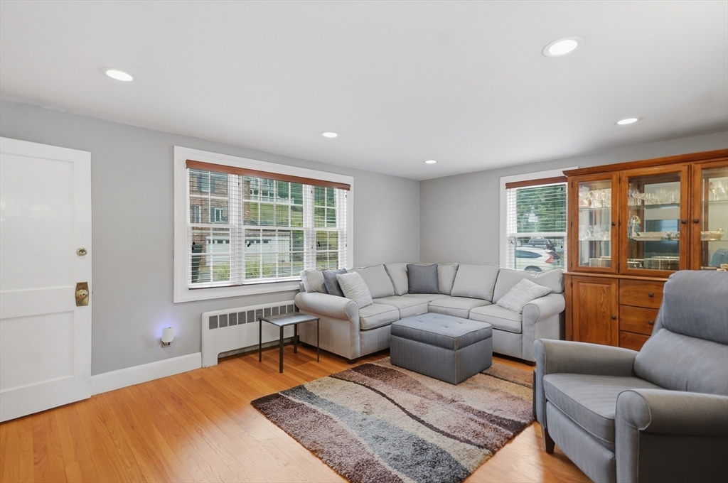 269 Lynn Street Property Photo 10