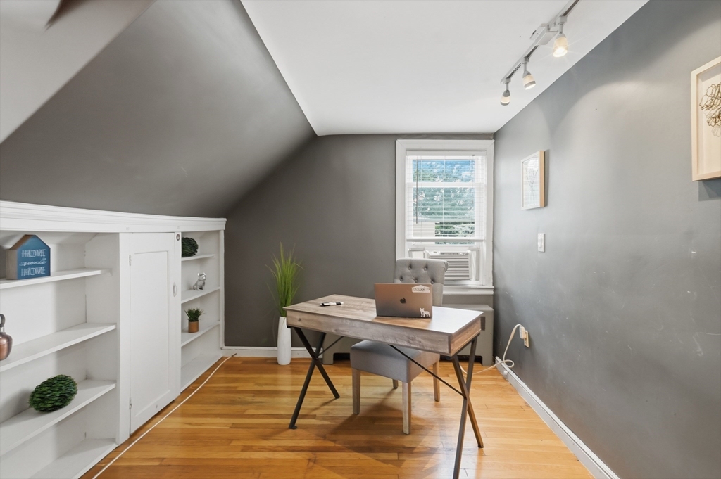 269 Lynn Street Property Photo 19