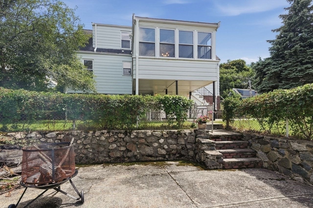 269 Lynn Street Property Photo 33