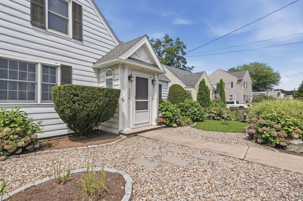 269 Lynn Street Property Photo 41