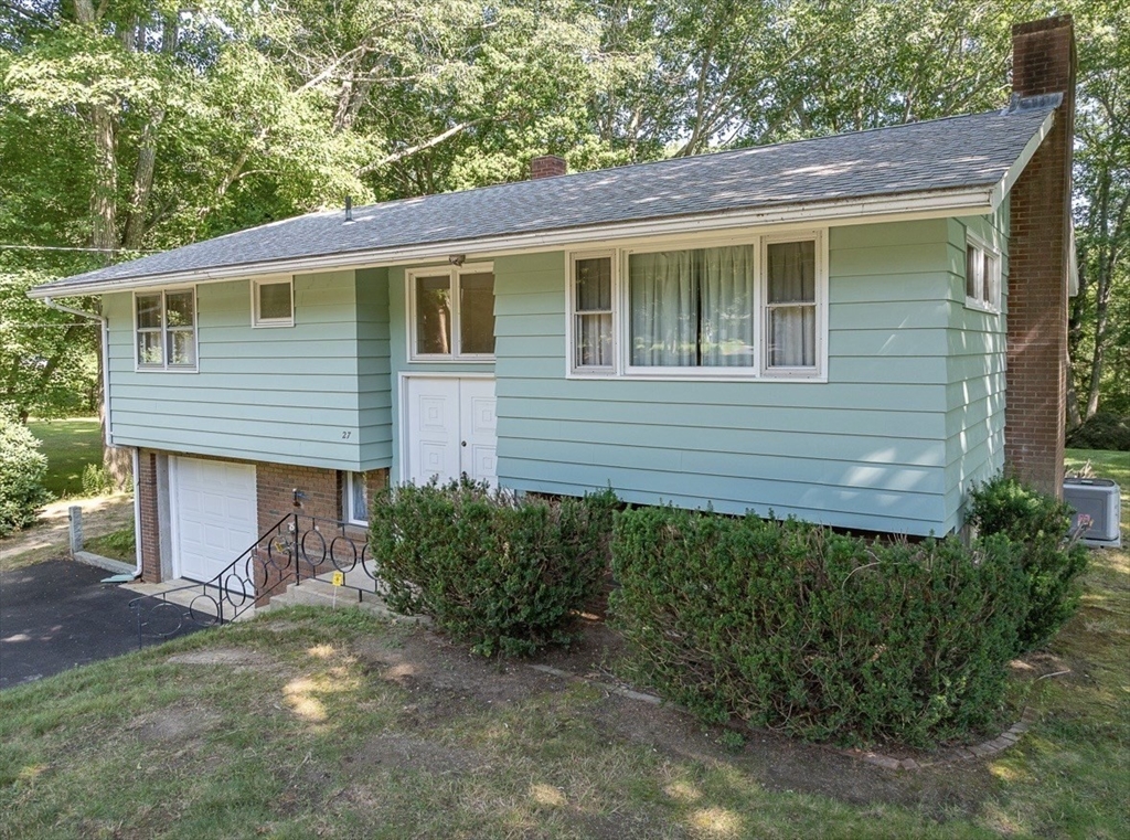 27 Brook St Property Photo 2