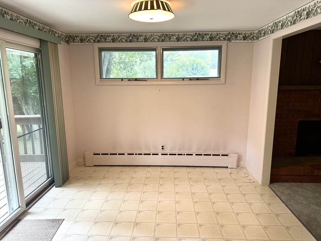 27 Brook St Property Photo 17