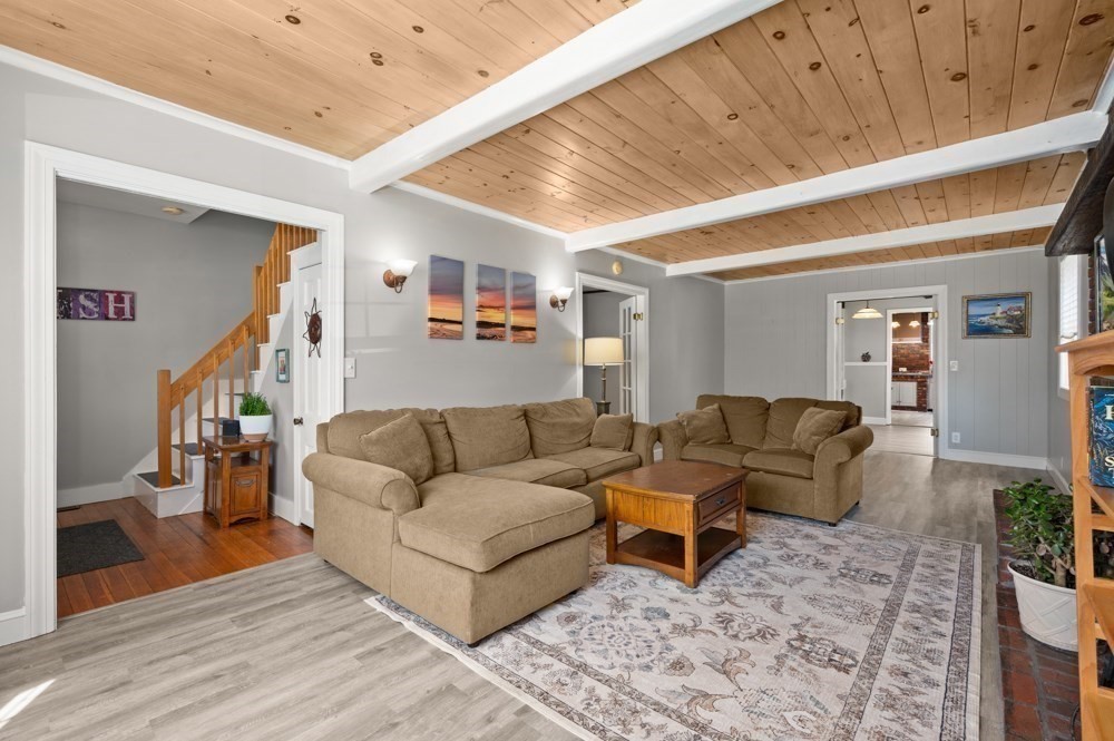 34 Basset Street Property Photo 7