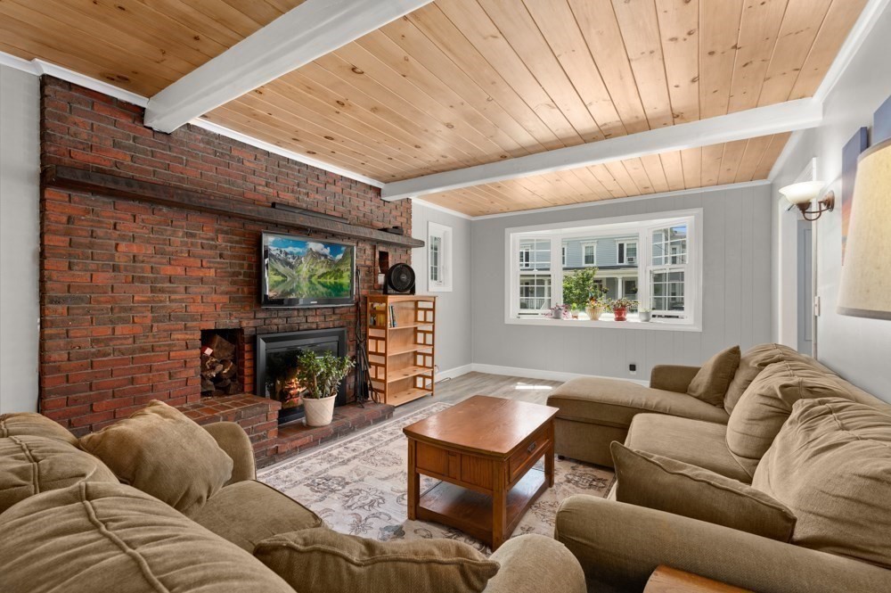 34 Basset Street Property Photo 8