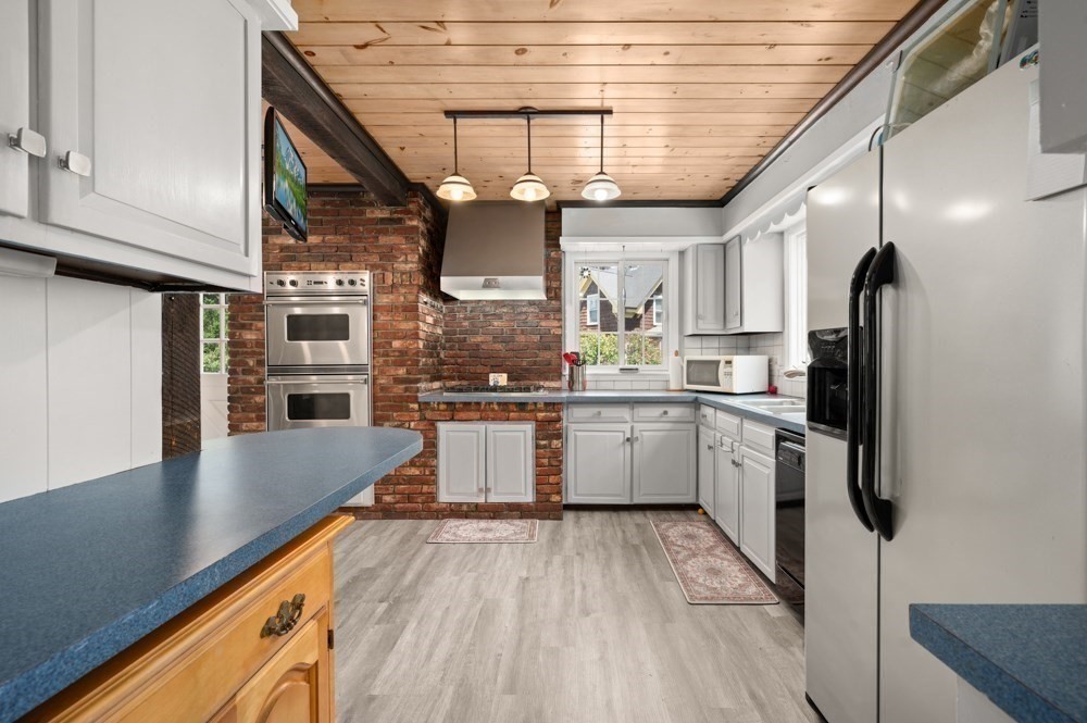 34 Basset Street Property Photo 14