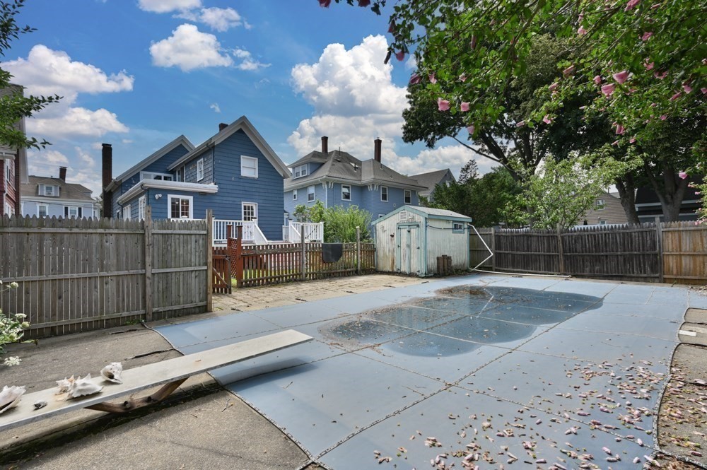 34 Basset Street Property Photo 34