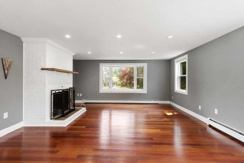 90 Strawberry Lane Property Photo 14