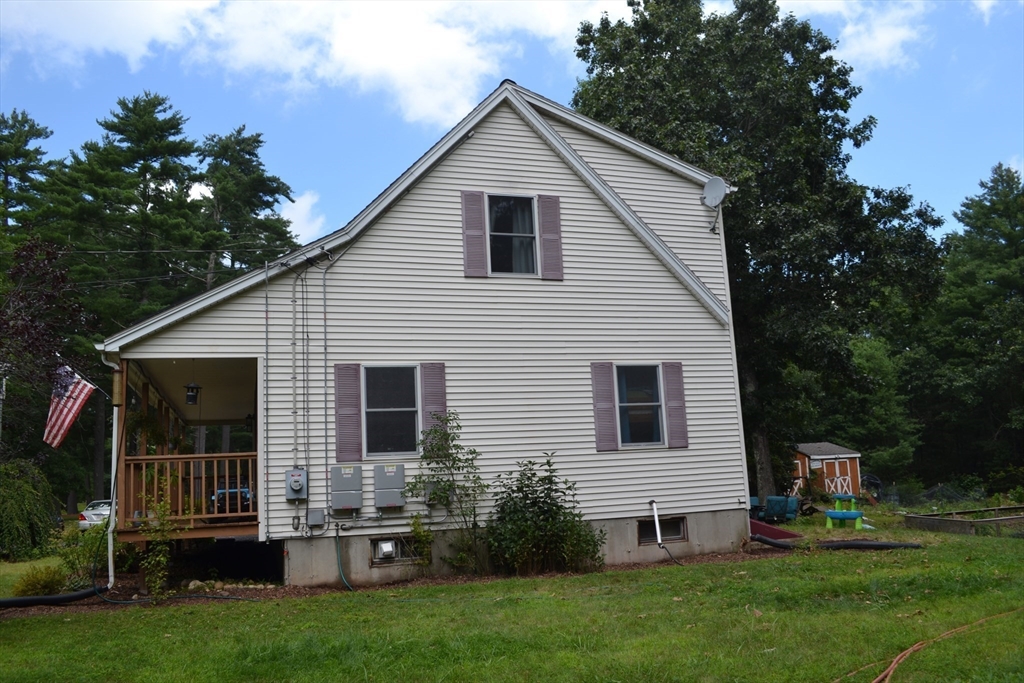 334 Stafford Rd Property Photo 4