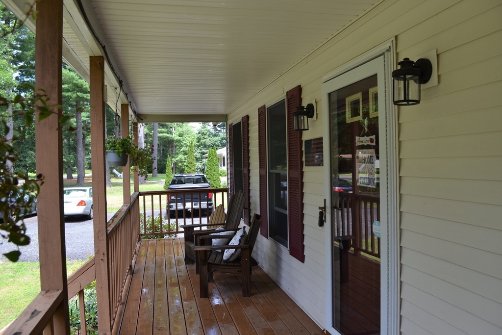 334 Stafford Rd Property Photo 5