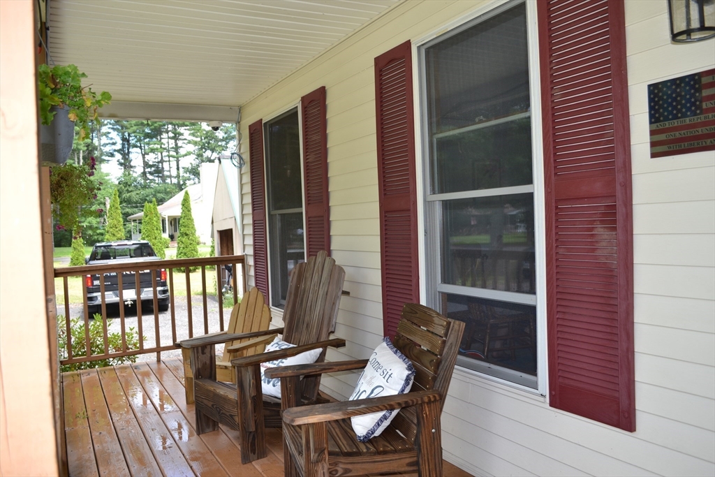 334 Stafford Rd Property Photo 6