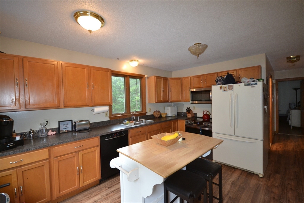 334 Stafford Rd Property Photo 8