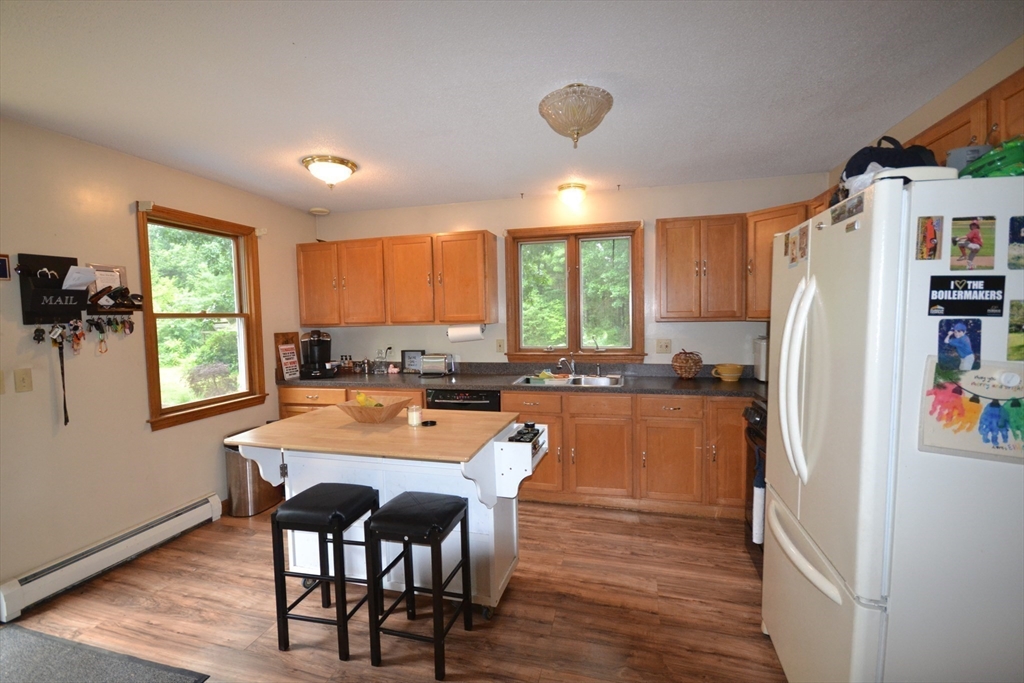 334 Stafford Rd Property Photo 9
