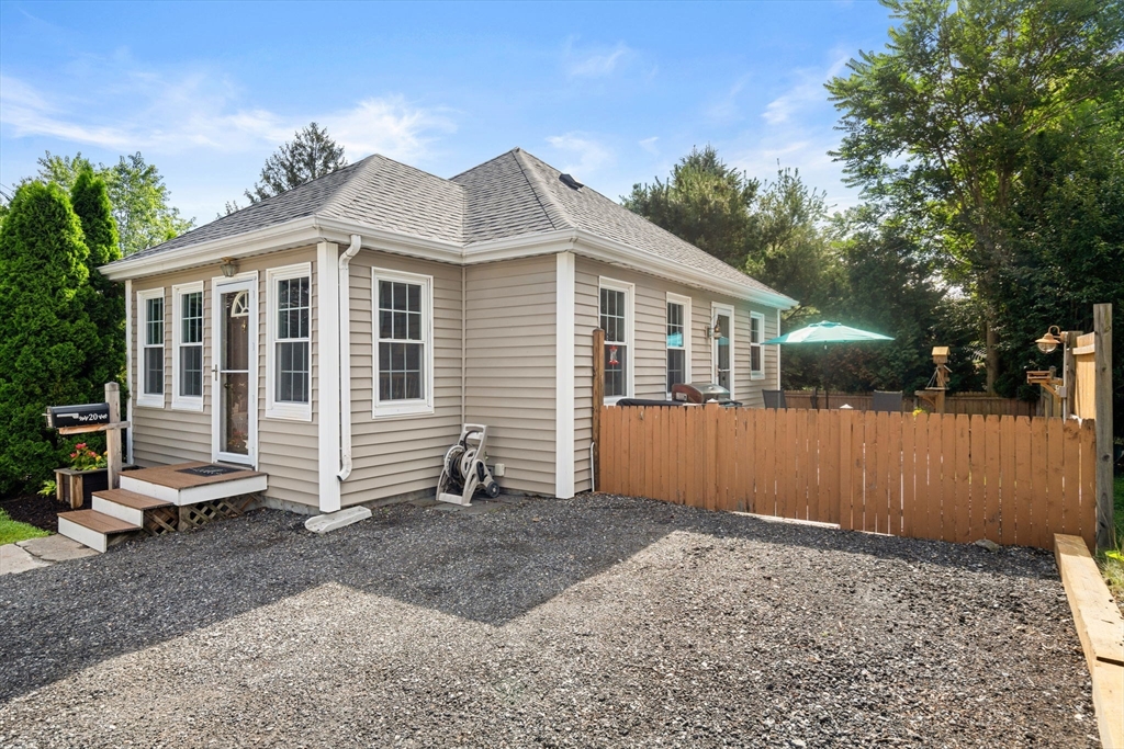 20 Prospect St Property Photo 2