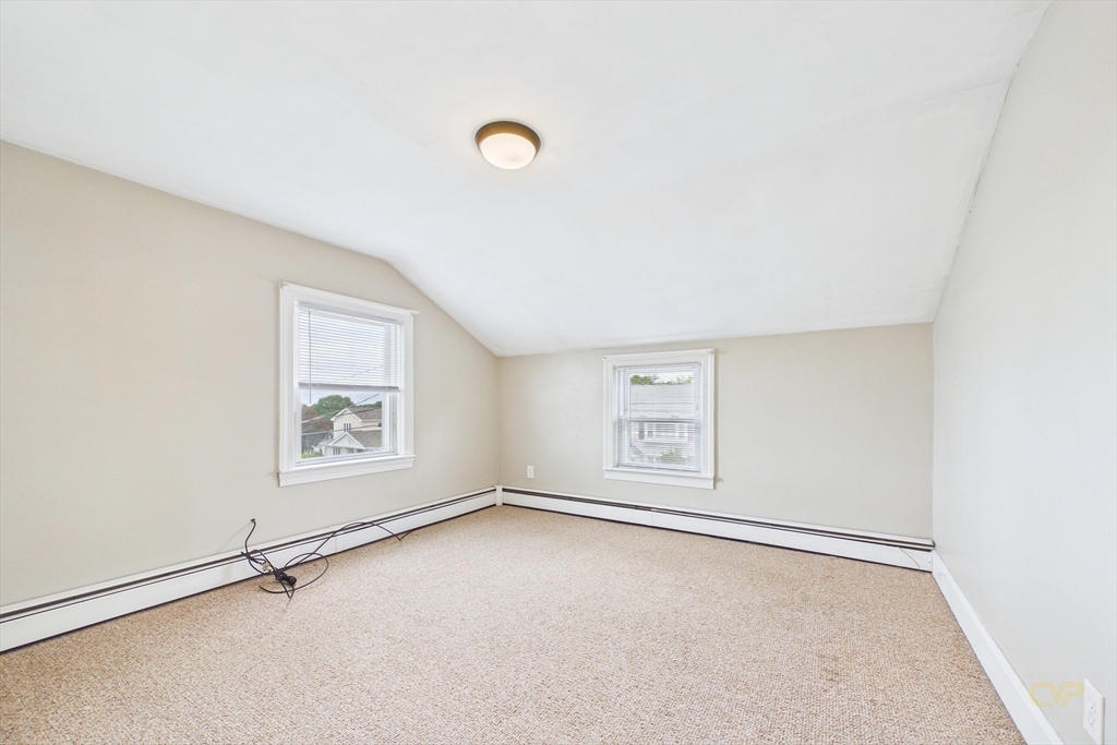541 Woodman St Property Photo 30