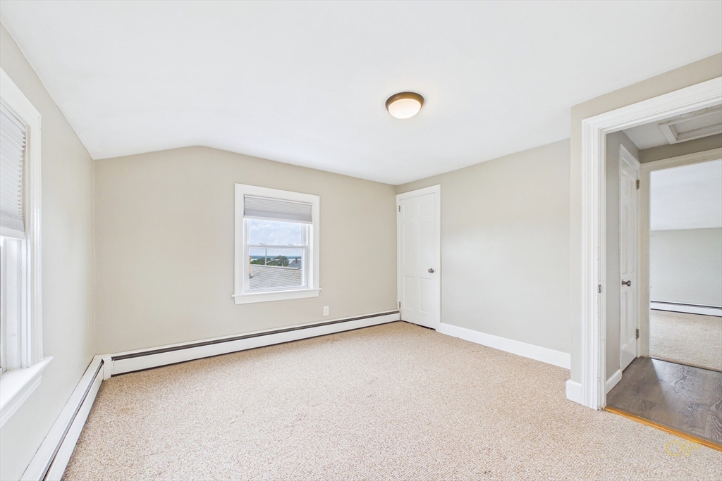 541 Woodman St Property Photo 32