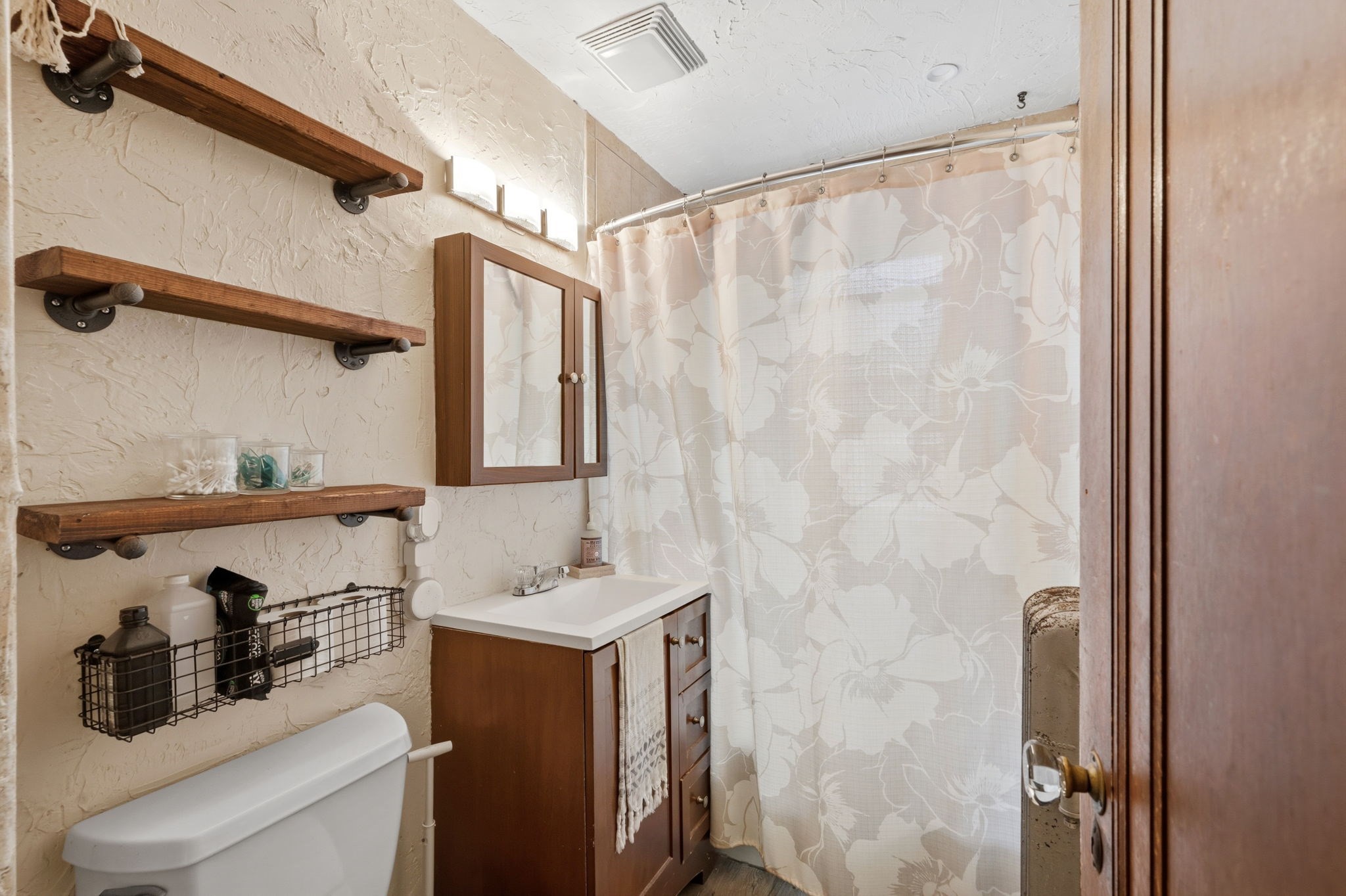 37 Davis St # 37 Property Photo 17