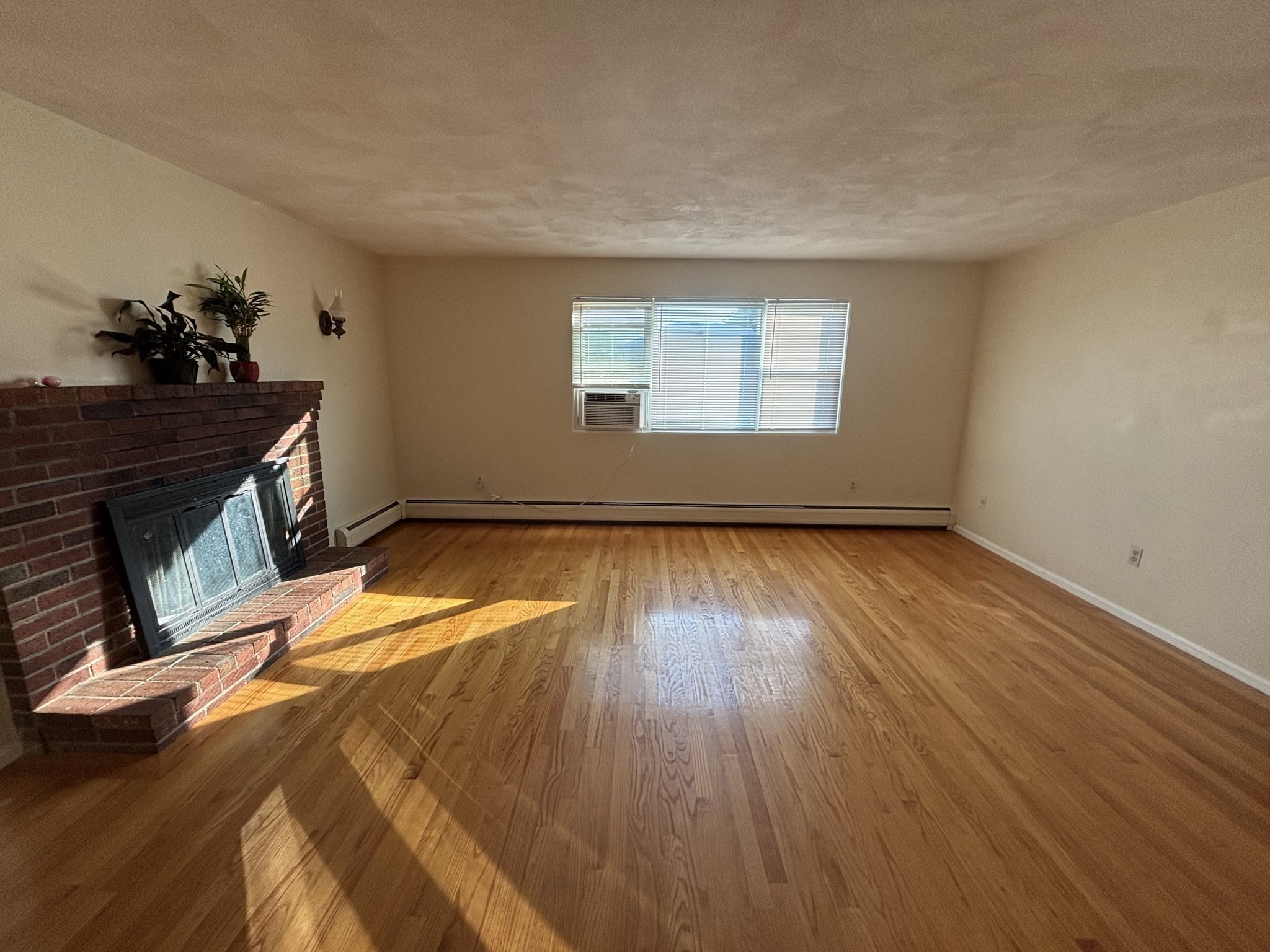 2 Bryon Rd # 2 Property Photo 6