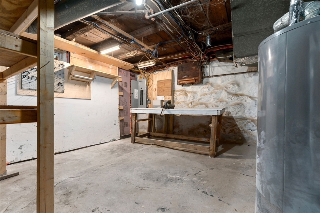 31 Vincent Property Photo 31