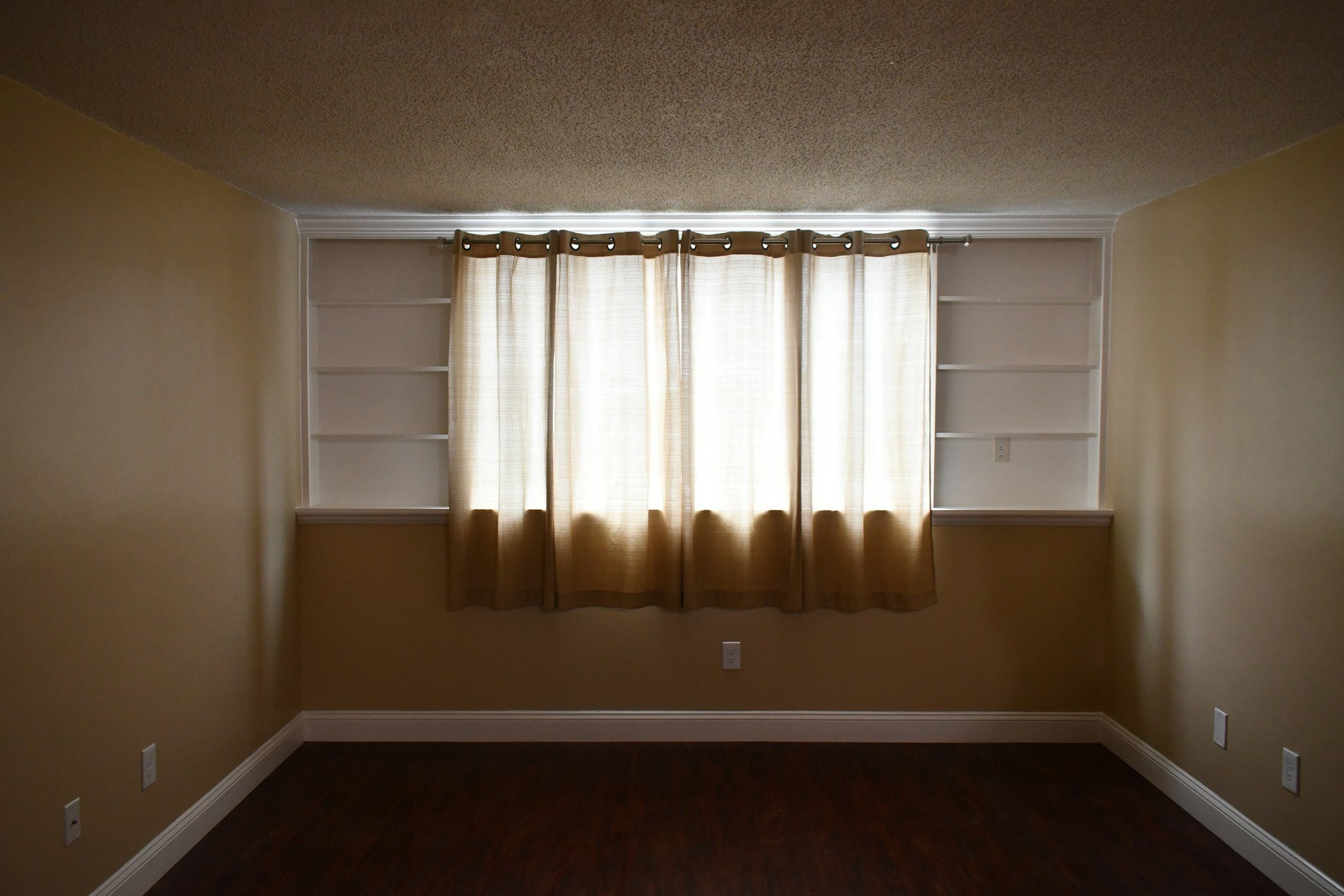 5455 N Main St # 4a Property Photo 4