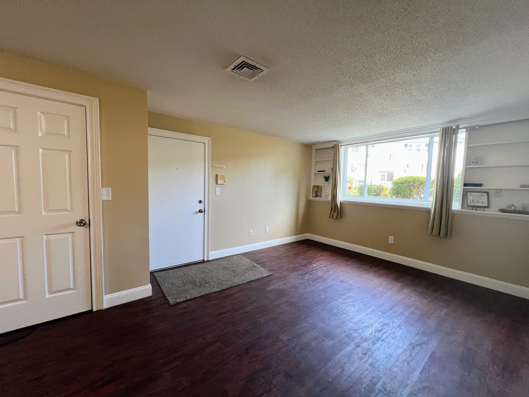 5455 N Main St # 4a Property Photo 7