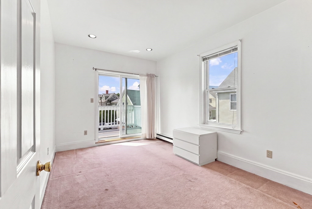 56 Lincoln St Property Photo 10