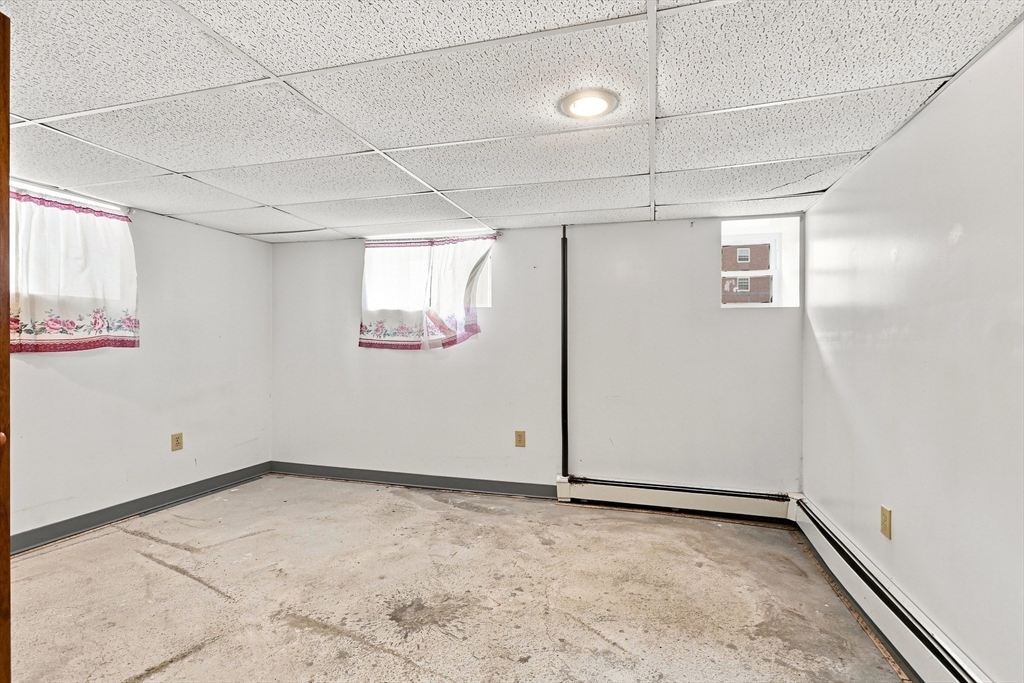 56 Lincoln St Property Photo 31