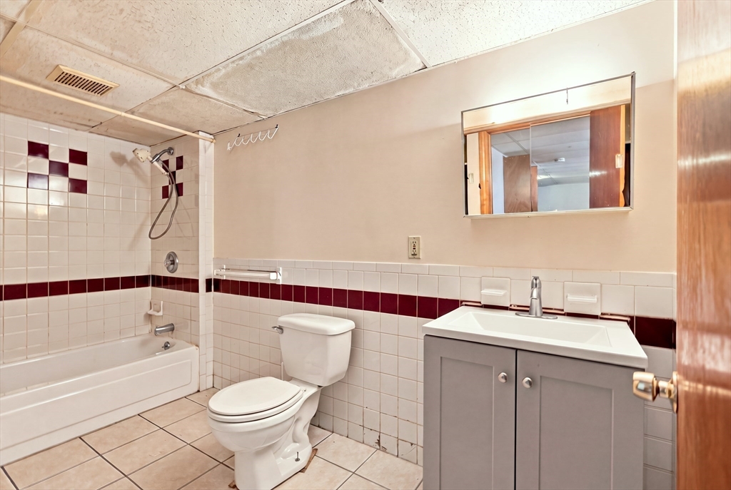 56 Lincoln St Property Photo 33