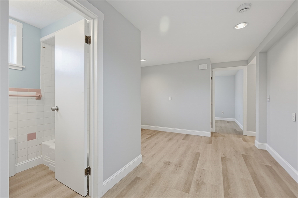 11 Lowe Street Place Property Photo 15