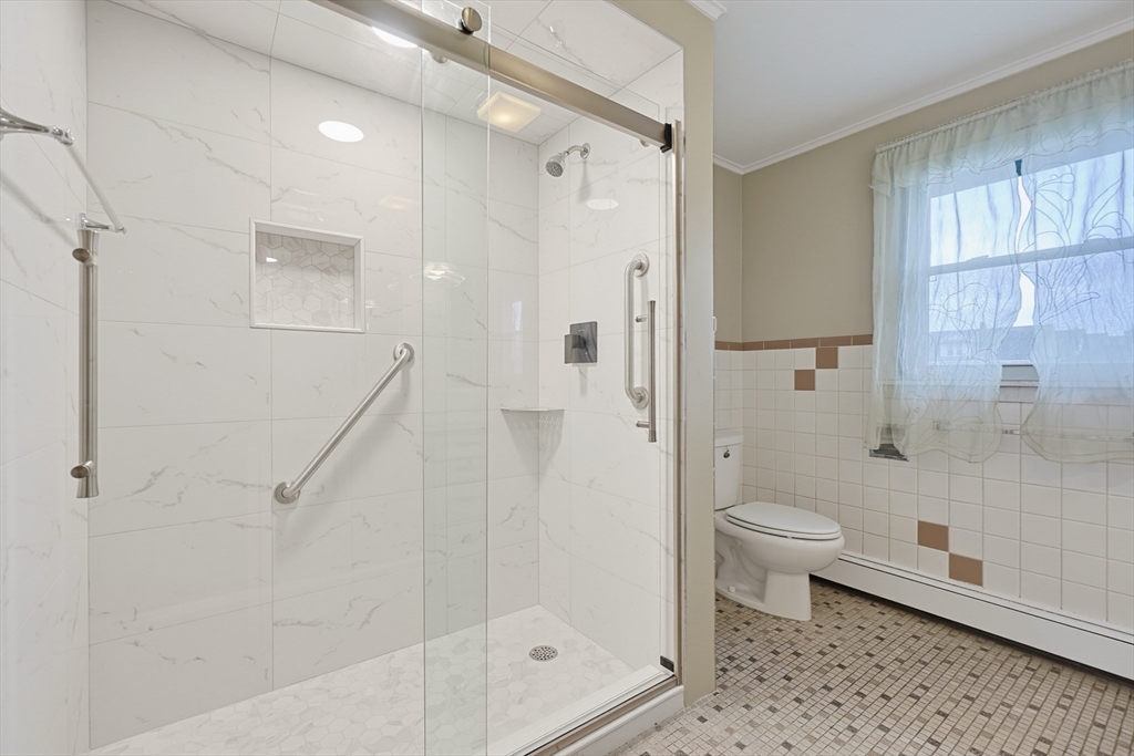 11 Lowe Street Place Property Photo 24