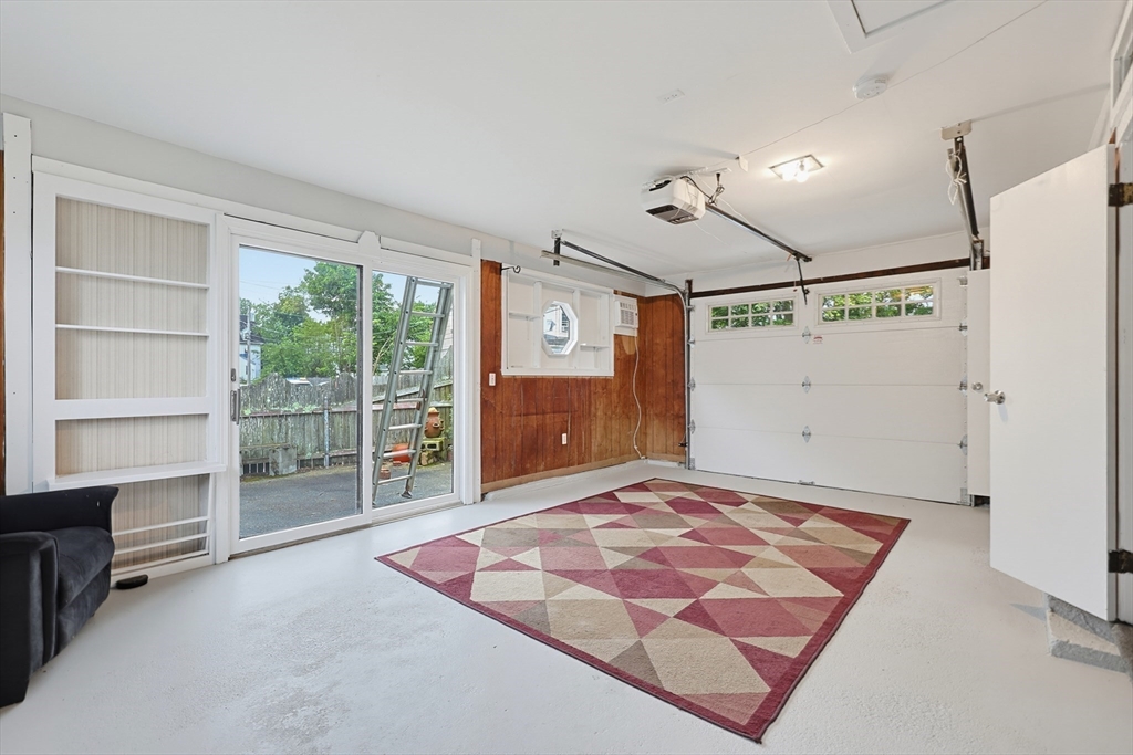 11 Lowe Street Place Property Photo 35