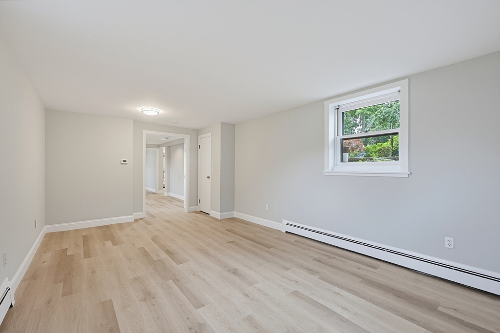 11 Lowe Street Place Property Photo 37